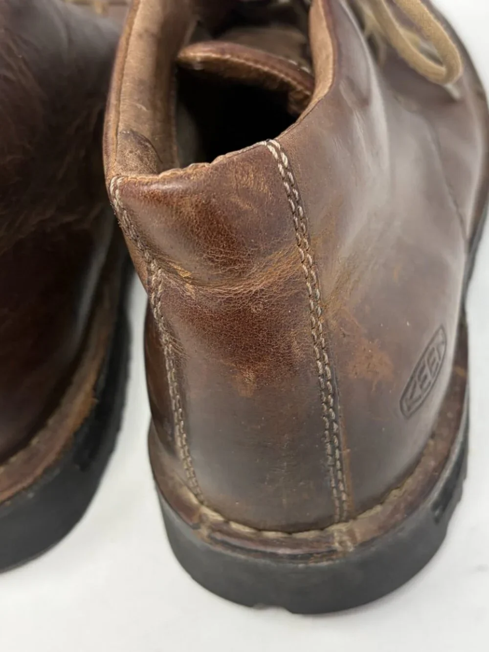 Keen men's brown chukka boots US 9 ankle leather lace up